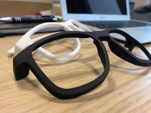 lunettes en impression 3D créées par frittage de poudre